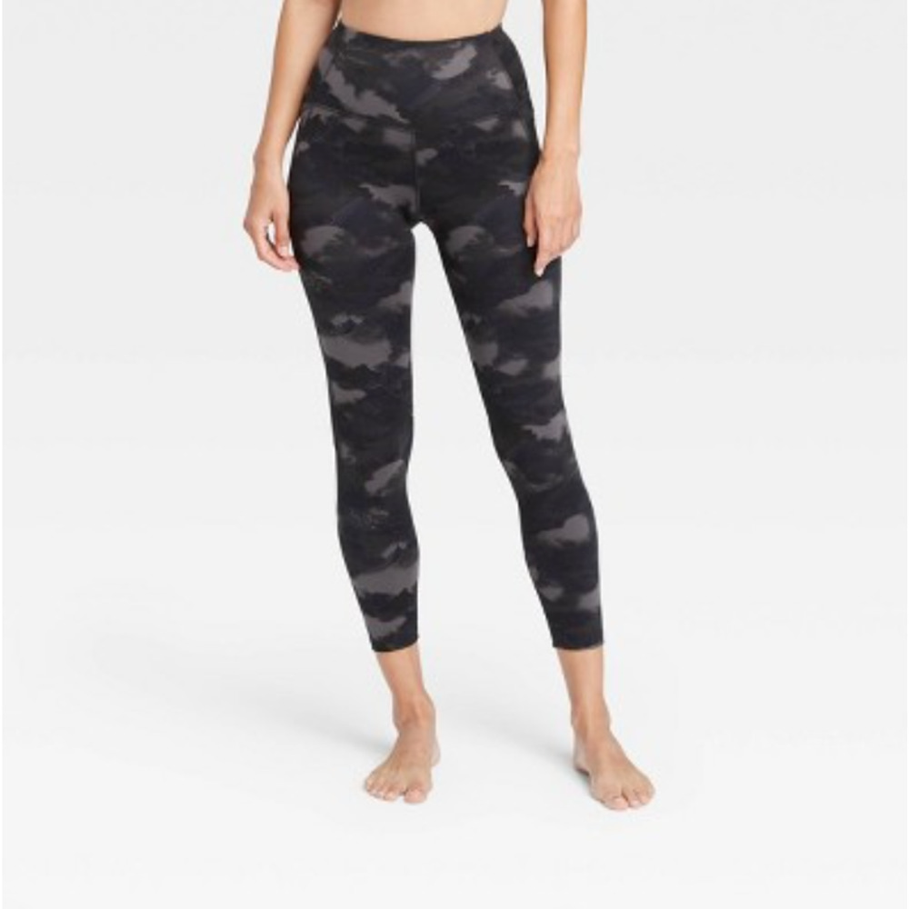 Women's Cloud Pattern Contour Power Waist High-Waisted Leggings Size XS - NWT